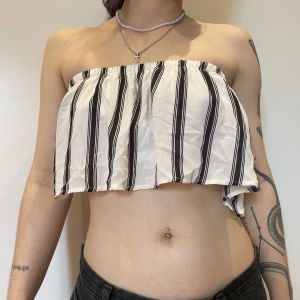 OffShoulder Topp - Köpt från Zaful! Aldrig använd, super stretchig och passat S/M/L🫶🏻