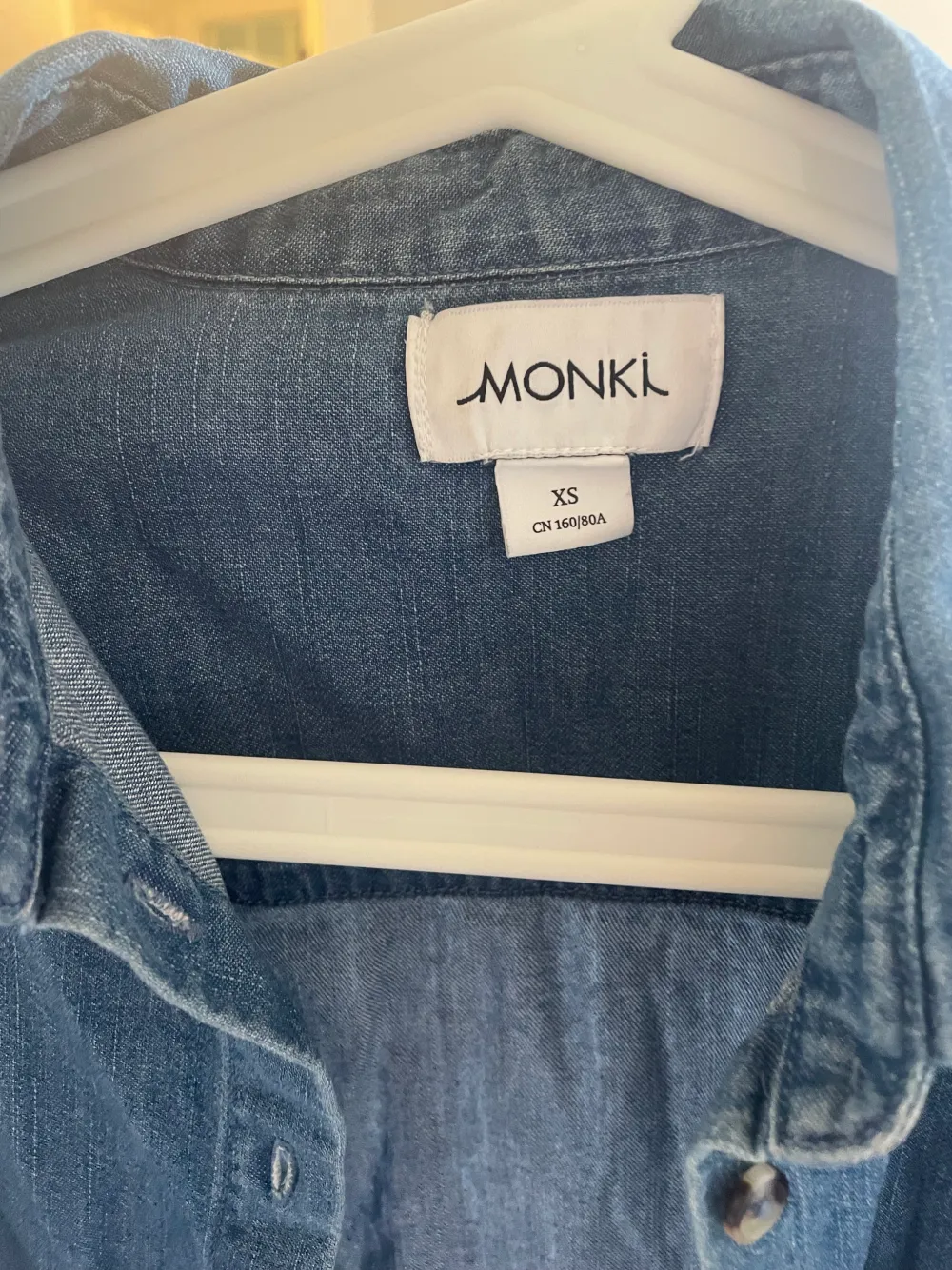 Monki , storlek XS  Jeansskjorta . Skjortor.