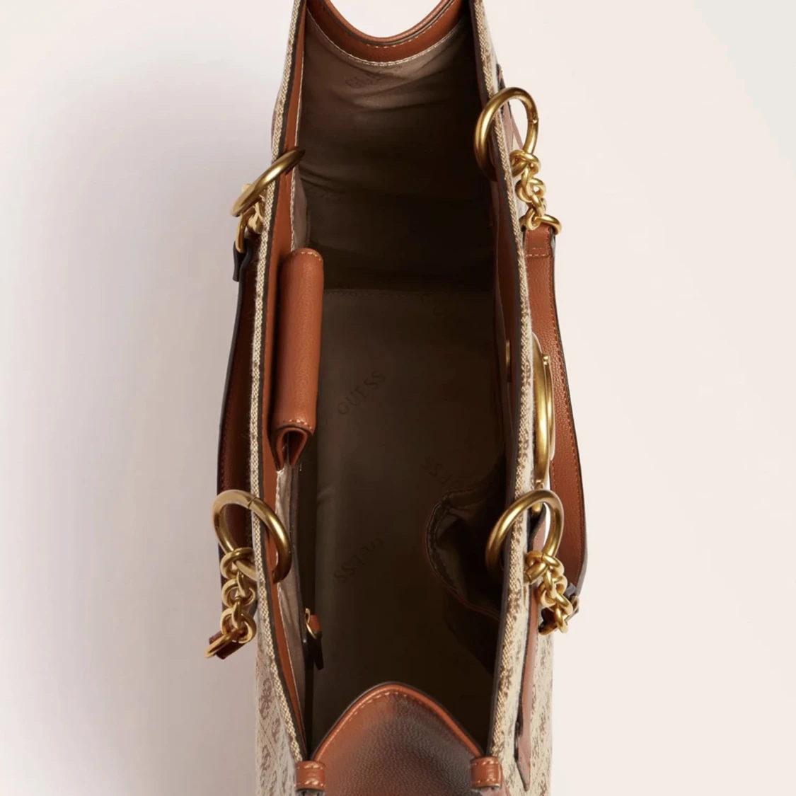 Guss Ailee Tote  - 91