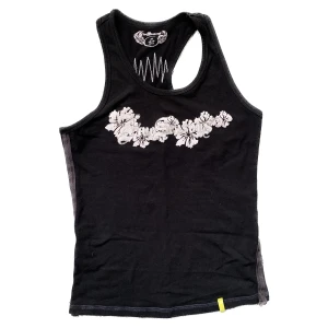 Linne med tryck - Så sött linne med tryck! Inte sätt några defekter. Strlk 38