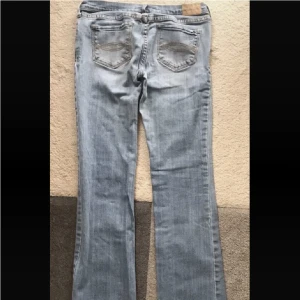 Lågmidjade jeans❤️ - Jätte fina lågmidjade jeans, hör av er vid frågor❣️