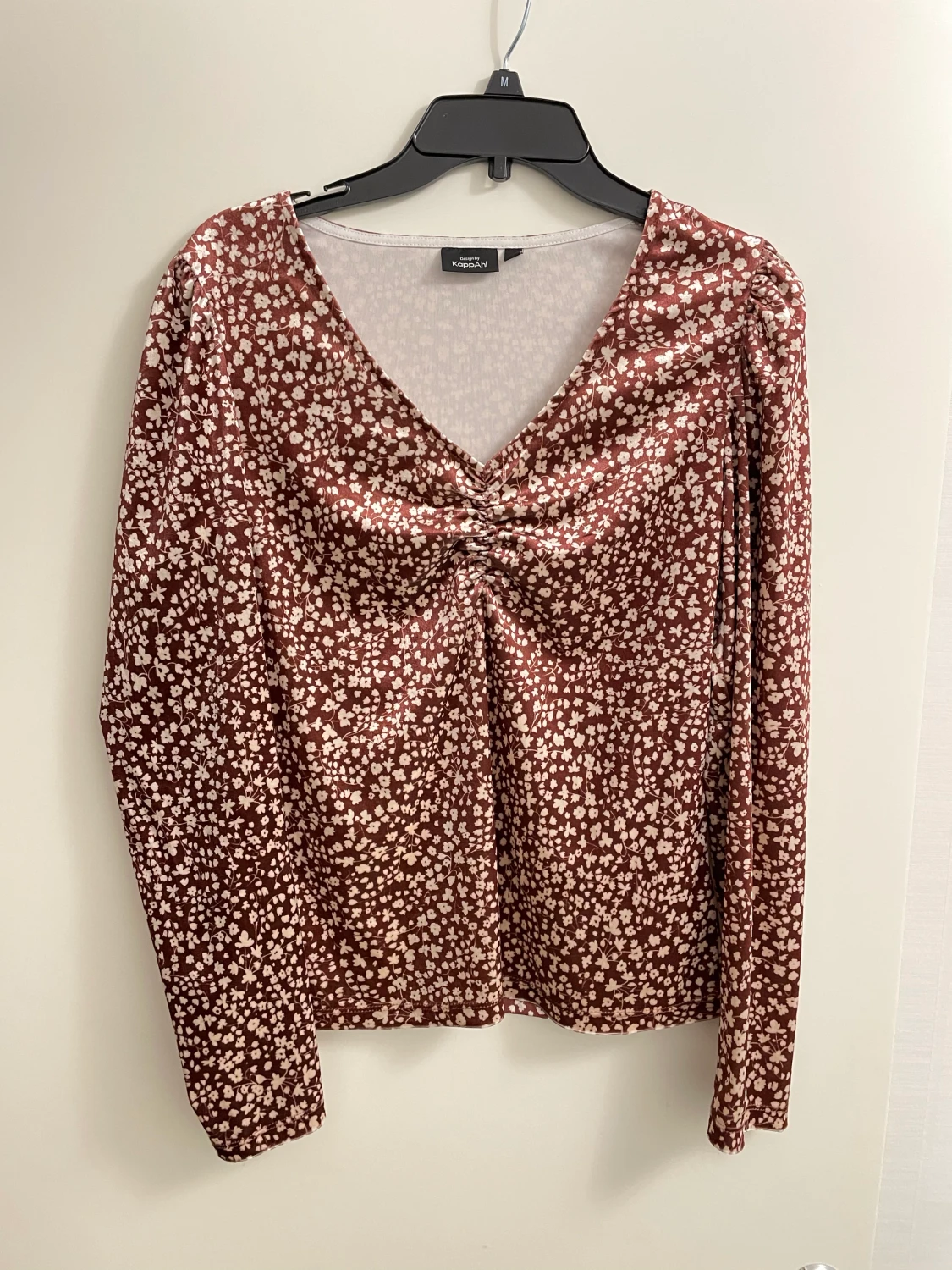 Bluse storlek M - 90