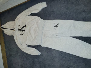 Calvin klein barn set - Använd ett par gånger 