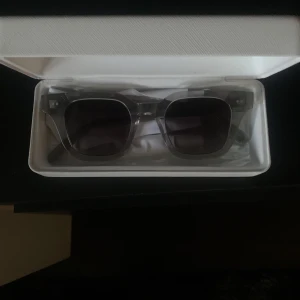 CHIMI 04 GREY - Knappt tecken på användning   Billigare pris hittar du inte, först till kvarn! 