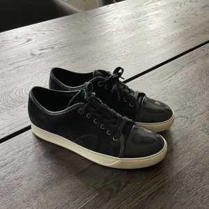 Lanvins storlek 43 - Cod 9/10 Box fins  Storlek 43 uk 8  Som nya 😀😀