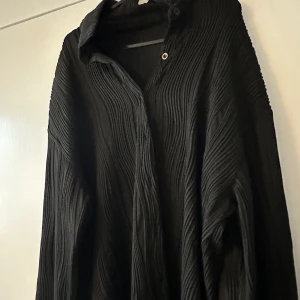 Skjorta - Svart skjorta 