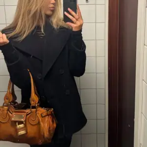Chloe Paddington Leather handbag 🧡 Köpt från Vestiaire för 4000 kr men säljer nu för 2900!! Perfekt nu till våren😍