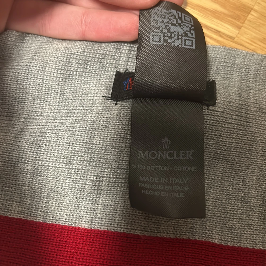 Moncler halsduk  - 90