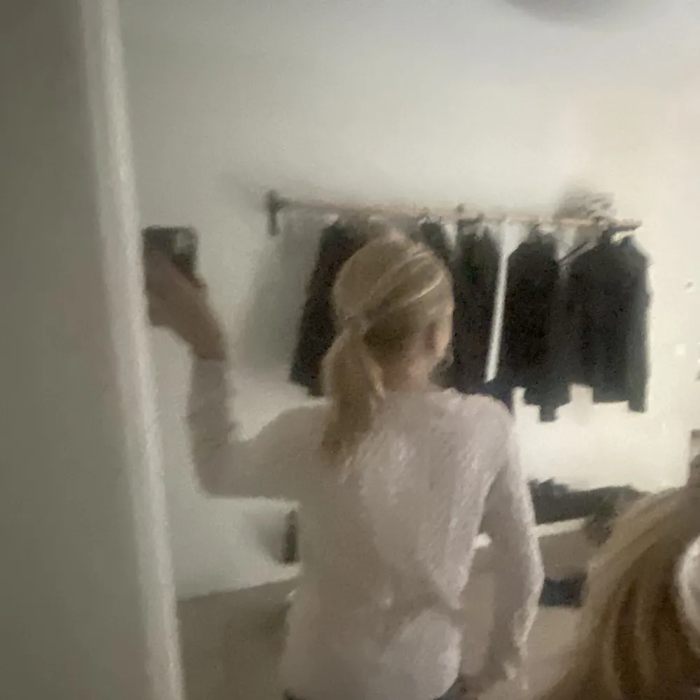 fin tröja från lindex!! 🥰💖Kontakt för mer info!!. Paidat.
