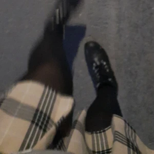 Beigerutig Tenniskjol - Supersöt tenniskjol ✨Storlek 40 Använd men inte trasig och utan noppor ✨  Pris kan diskuteras 🎾🎾