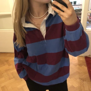 boyfriend tröja💙💓 - säljer denna tröja! Så fina färger❤️💜 skriv om intresserad!<3