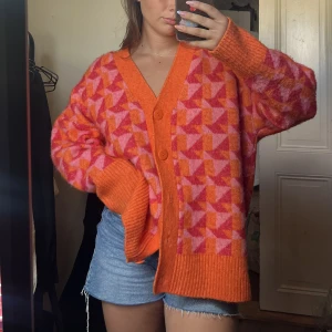 Stickad kofta - Så fin