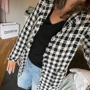 Kappa - Säljer denna supersöta kappa från zara💗