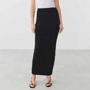 Soft touch sett - Säljer detta fina svarta Soft Touch settet från Gina Tricot, helt oanvänt. Går bra att köpa var för sig med, hör av dig om du har fler frågor!💕nypris: 460kr