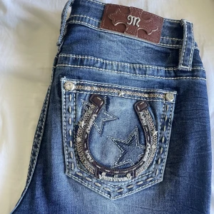 Miss me - Jätte coola jeans men va tyvärr för stora för mig, skulle säga att de passa en S/M beroende på hur man vill att de ska sitta 