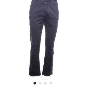 Acne Kostymbyxor  - Varan har nästan inga tecken på användning 