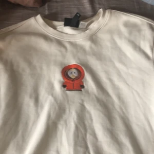 Kenny tjocktröja - Fin tröja från h&m som jag knappast har använt, inga fel på den