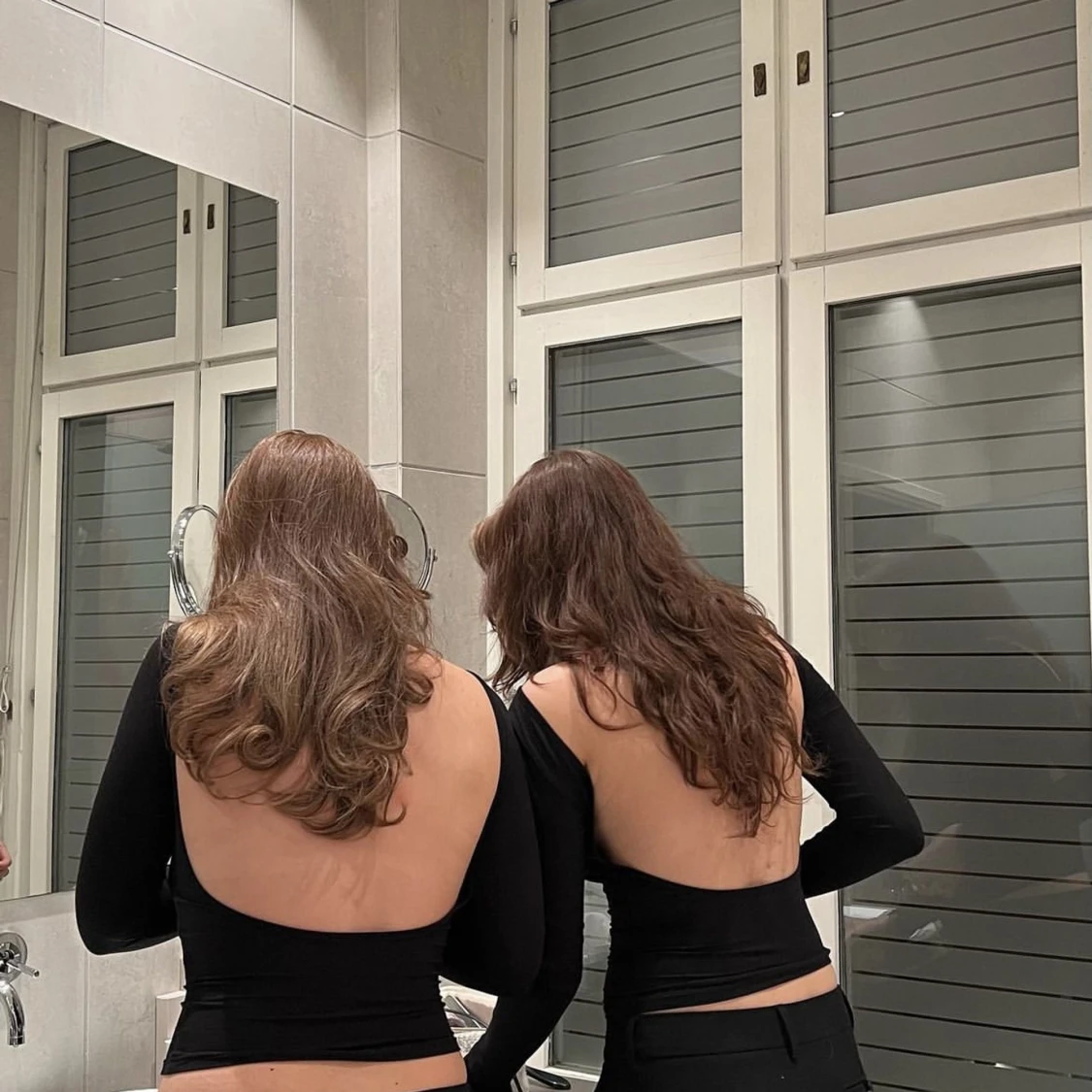 Tröja med öppen rygg 