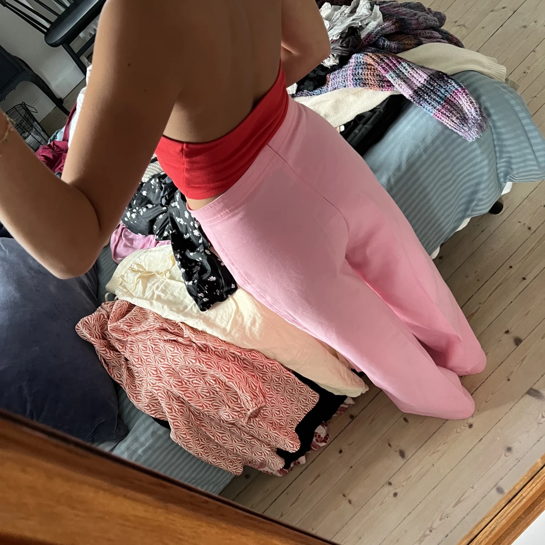 Rosa kostymbyxor - 90