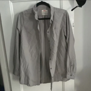 Fjällräven skjorta  - Jätte fint skick!  Fjällräven storlek M