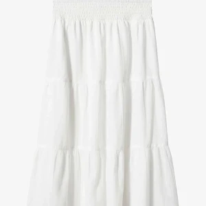 Lång kjol - Säljer denna superfina lång kjolen!💘 den är aldrig använd bara prövats på❣️ Jag är 1,55 och den passar perfekt på mig! Skulle nog gå att ha den lågmidjad om man är lite längre än mig☺️💕💕