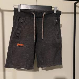 Superdry Shorts, storlek S