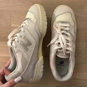 new balance 550 off white - MSG BEFORE BUYING (SWISH ONLY)  size eu 40. good condition, worn few times.  
