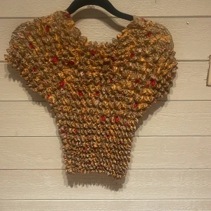 Topp - Säljer min vintage topp för att den inte kommer till användning, finns inte att få tag på längre och är u gott skick