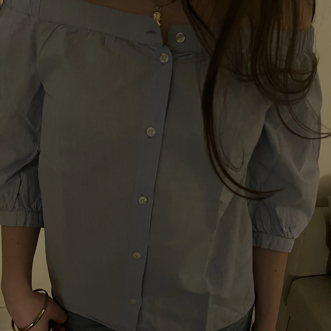 Off the shoulder skjorta  - 90