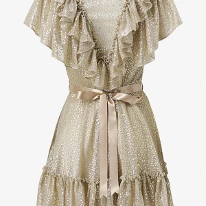 Ida Sjöstedt Justine dress  - Superfin klänning från Ida Sjöstedt, endast använd en gång på Nyår 2022 så den är helt som ny! I midjan har den ett sidenband som kan knytas både fram och bak. Köpt för 3700kr på NK, kan skicka fler bilder privat, kvitto finns.