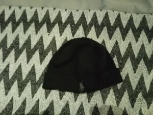 Nästan in till helt ny Ralph Lauren mössa  - Enbart använd 4-5 gånger