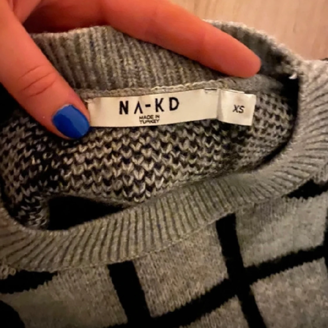 Grå - Svart Rutig Tröja  - 91