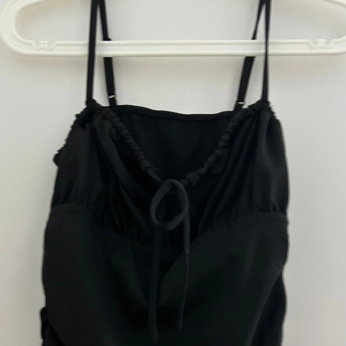 Linne som framhäver brösten