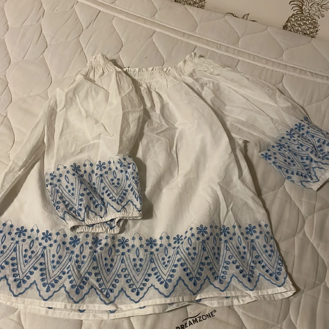 Trekvartsärmad tröja från Ullared 