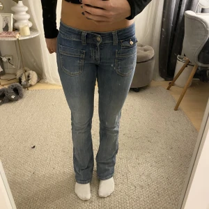 Lågmidjade jeans - Lägger upp igen med gratis frakt😇😇