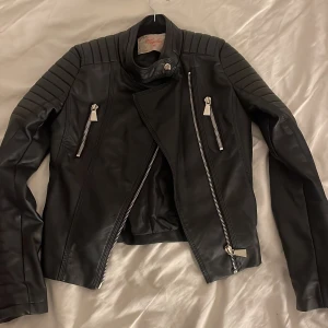 Skinnjacka - Snygg skinnjacka 