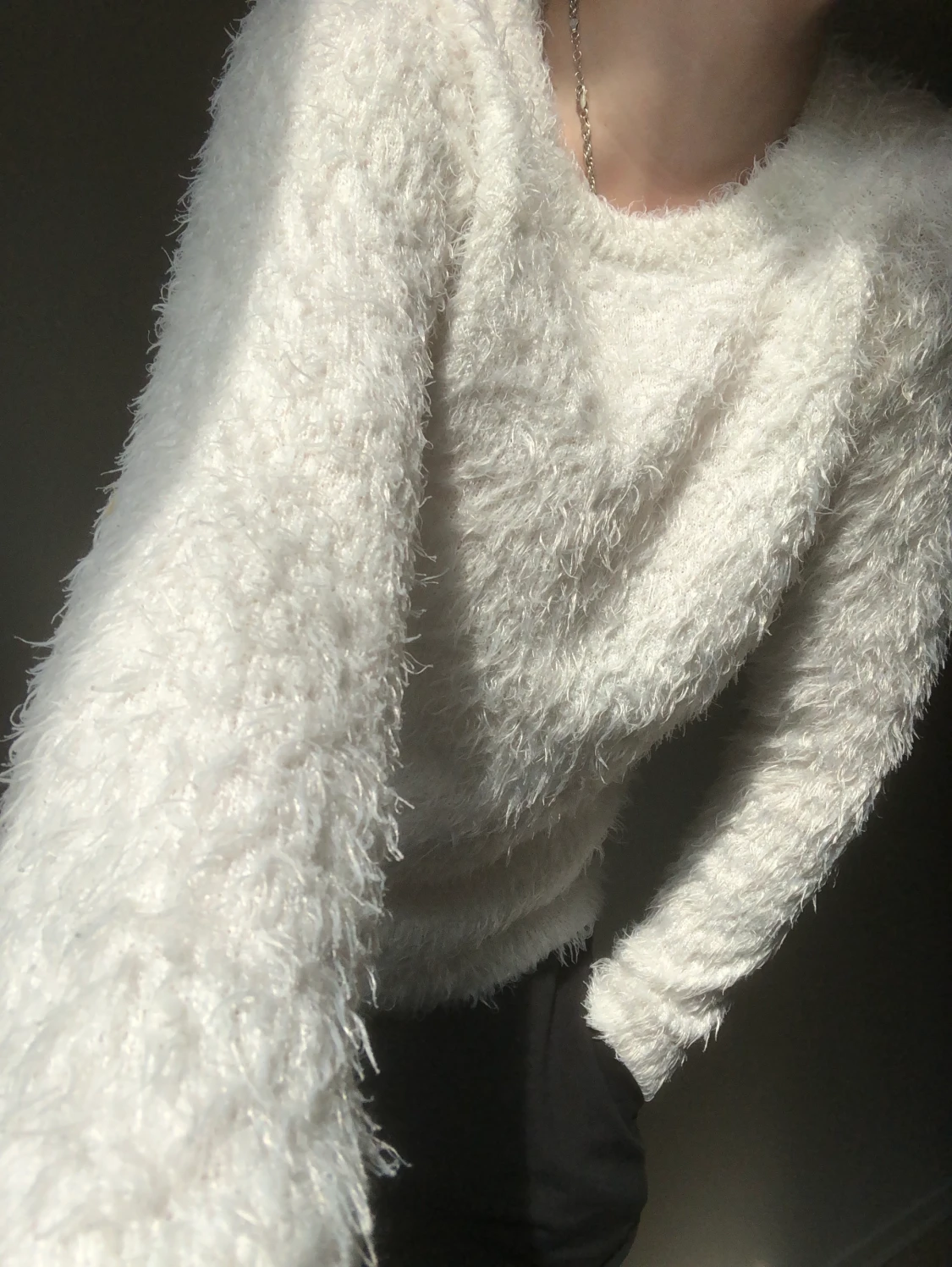 Vit tjocktröja, super go! Mycket använd men med försiktighet!