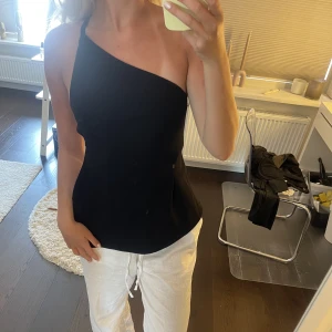 Linne med öppen rygg - Jätte fin, oanvänd från zara🤍