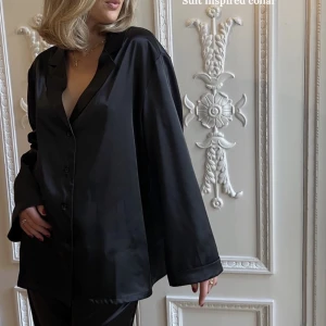 Sanne Alexandra Satin skjorta Blazer  - Så fin Satinskjorta från Sanne Alexandra, använd en gång 💗💗💗Pris går diskutera 