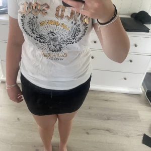 T shirt - Vit t shirt med coolt tryck