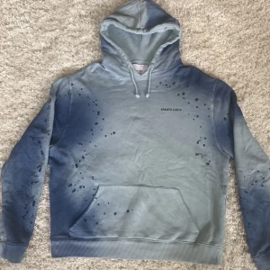 Axel Arigato x Ssense exclusive hoodie - En limiterad exklusiv Hoodie från Axel Arigato som dessutom är slutsåld. Storlek S