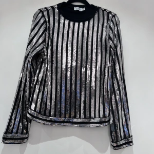 Topp  - Snygg paljett topp 