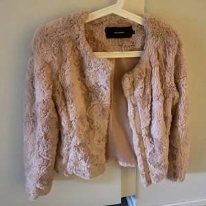 Jacka  - Från vero Moda  Xs