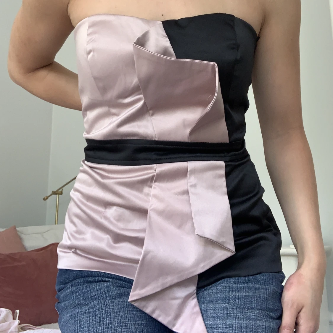 Sjukt snygg korsett i satin - 90