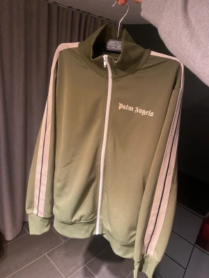 Palm angels track jacket XL - Mycket fint skick, sparsamt använd Strl xl 