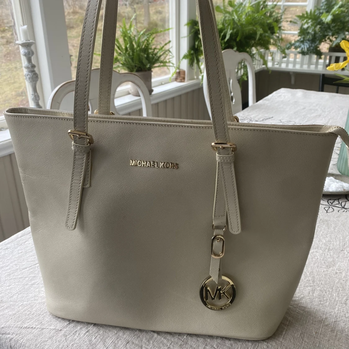 Beige Michael kors väska i skinn - 90