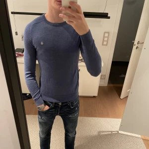 Morris - Hej säljer min Morris tröja som är i ett väldigt bra skick och inte mycket använd.