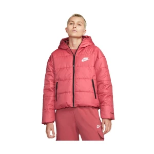 Nike jacka - Jag fick en ny rosa Nike jacka som jag aldrig har använt tidigare då jag fortfarande har prislappen kvar.