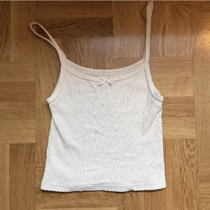 Brandy - Två tröjor❤️