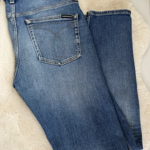 Jeans - Jeans i bra begagnat skick. 